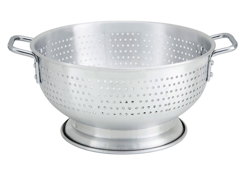 Colander, 16 qt Aluminum With Base And Handles - ALO-16BH by Winco.