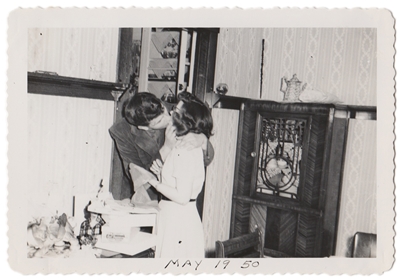 1950 Kiss