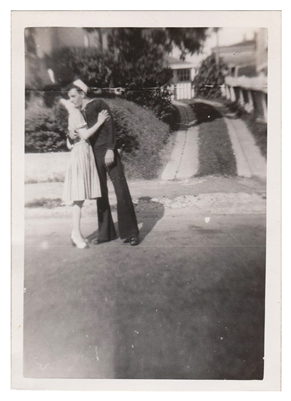 1946 Kiss