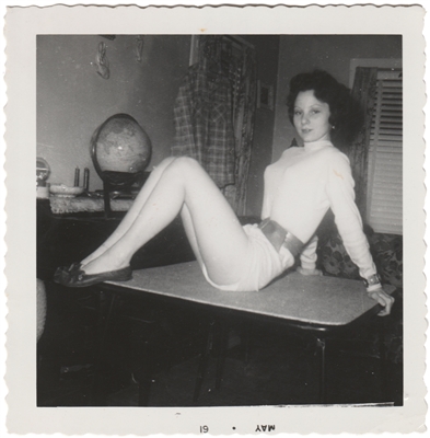 Pinup Pose