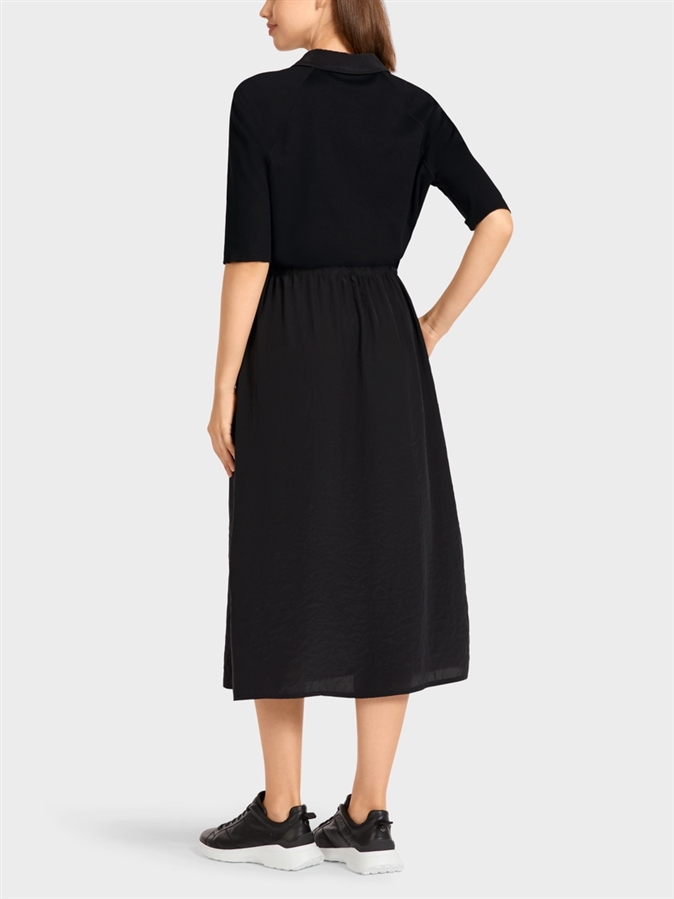 Fitted dress hotsell with pockets