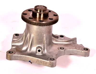 HITACHI EX 60-1-2-3-5 ISUZU ENGINE WATER PUMP (OEM IS 8972590180)