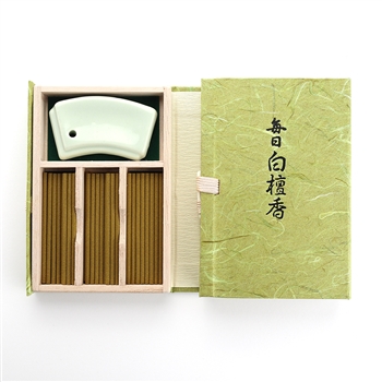 NIPPON KODO | MAINICHI BYAKUDAN - SHORT STICK INCENSE W/HOLDER - SANDALWOOD - 60 sticks