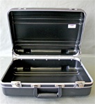 171206PR HEAVY-DUTY POLYETHYLENE CASE WITH PARALLEL RIB PATTERN WITHOUT FOAM