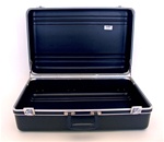 241609PR HEAVY-DUTY POLYETHYLENE CASE WITH PARALLEL RIB PATTERN WITHOUT FOAM