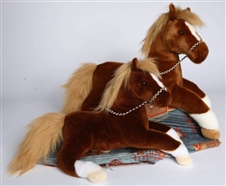 Maple Chestnut Horse 22"