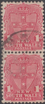 NSW SG 334 1905-10 one penny shield joined pair