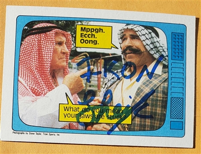 THE IRON SHEIK signed 1985 TOPPS vintage card