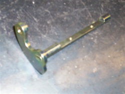 International Farmall M choke shaft 352642R91