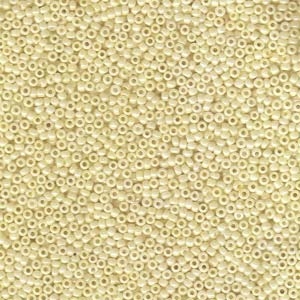 15/0 Miyuki Seed Beads Ceylon Light Yellow