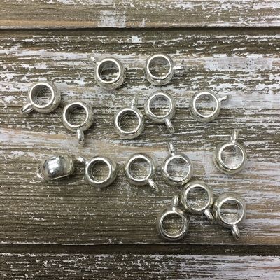 kelliesbeadboutique.com |  Medium Round Silver Bail