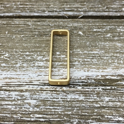 Hamilton Gold Long Rectangle Bead Frame