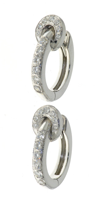 EDC1618 18k White Gold Diamond Earrings