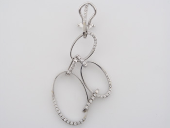 EDC2208 18k White Gold Diamond Earrings