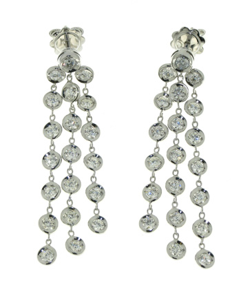 EDP2645 18k White Gold Diamond Earrings