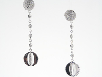 EDP3635 18k White Gold Diamond Earrings