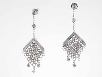 EDP3637 18k White Gold Diamond Earrings