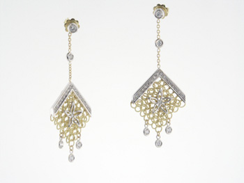 EDP3638 18k White & Yellow Gold Diamond Earrings