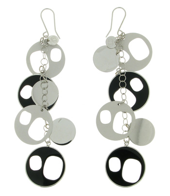 EGC1010 18k White Gold Onyx Earrings