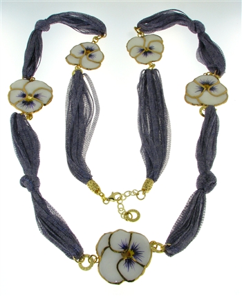 NLS1171 White/Mesh 5 Pansey Flowers