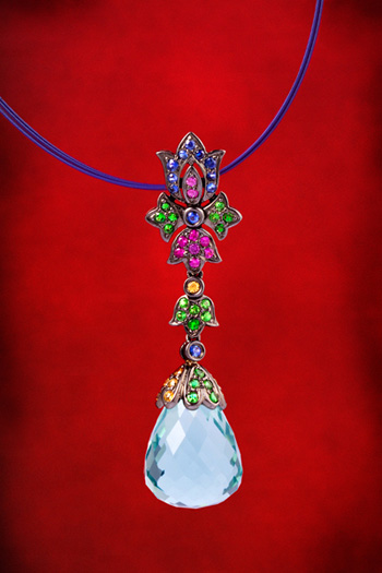 PLD3177 18k White Gold Sapphire Quartz Pendant
