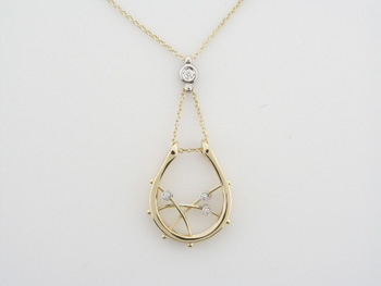 PLD3345 18k Yellow Gold Diamond Pendant