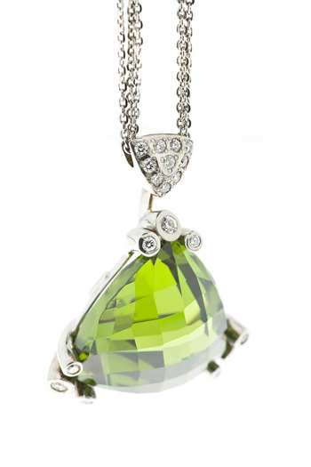 PLD3358 18k White Gold Diamond Quartz Pendant