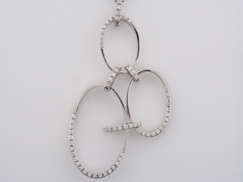 PLD3376 18k White Gold Diamond Pendant