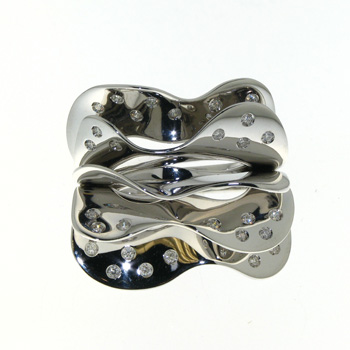RLD01012 18k White Gold Diamond Ring