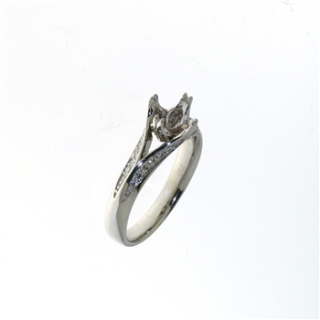 RLD01409 18k White Gold Diamond Ring
