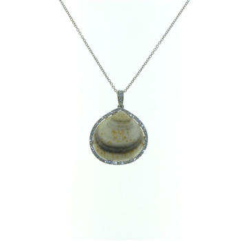 SG1067 18k White Gold Diamond Shell Necklace